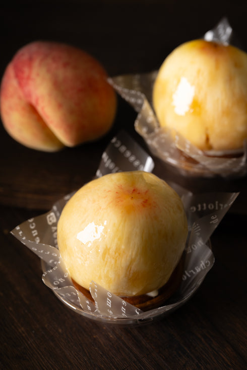 じゅわっと果汁溢れる 白桃の美味しいケーキ