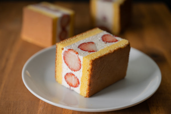 生シフォンサンド あまおう苺【1日500個 限定】